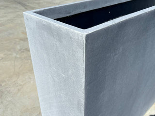 Bekkevik fiberglass kasse sement look nærbilde