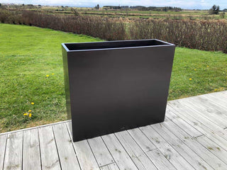 Bekkevik kassa grå/sort klar for planter