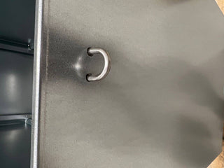 U-bolt til feste av tau eller kjetting.