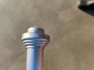 Galvanisert pyntering montert på 30 mm rør.